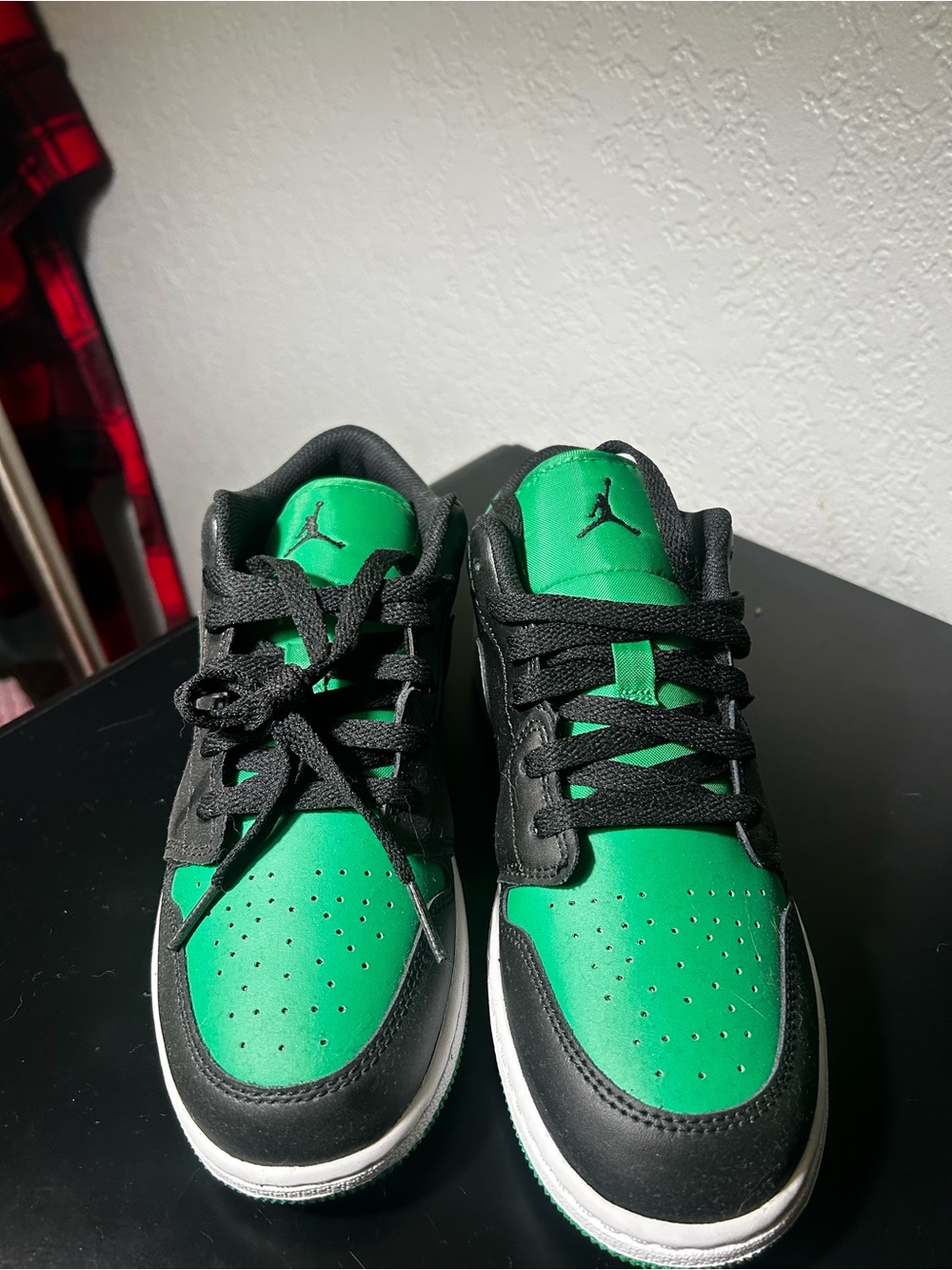 Jordan Kids Black & Green Low-Top Sneakers